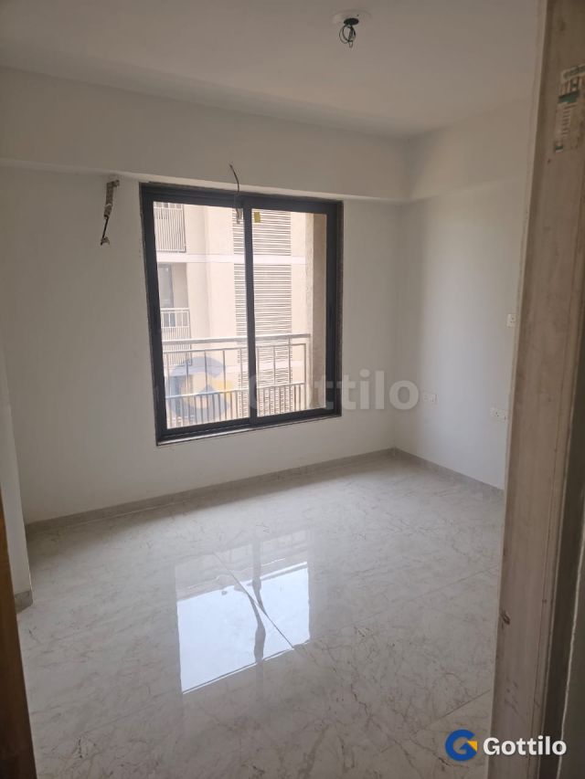 Unfurnished 3 BHK Apartment for sale in Naranpura — photo 3