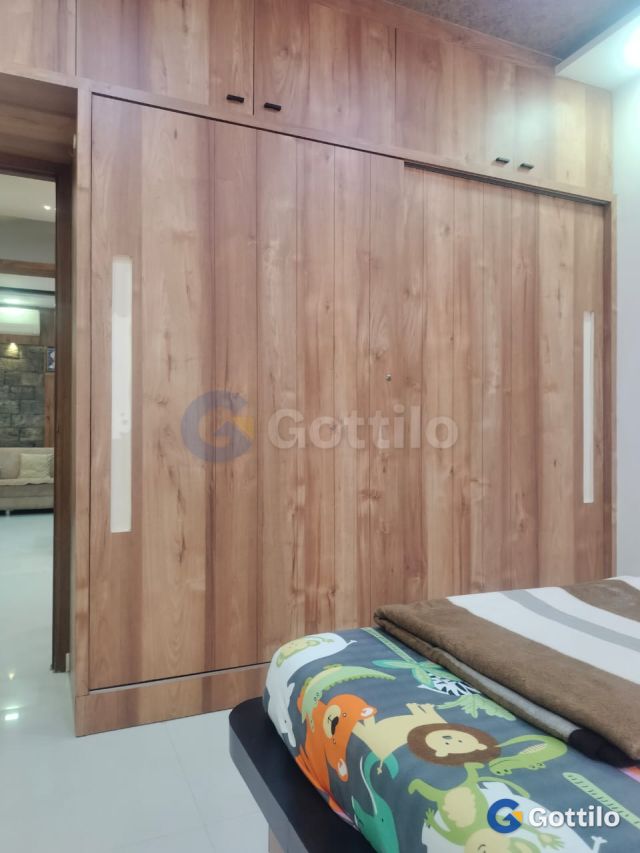Furnished 3 BHK Apartment for sale in Naranpura — photo 3