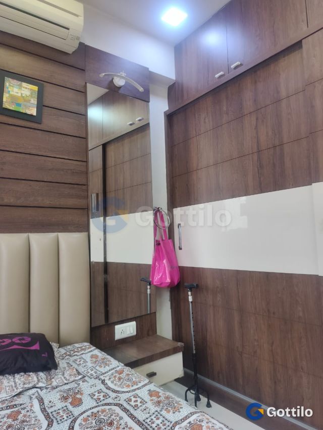 Furnished 3 BHK Apartment for sale in Naranpura — photo 5