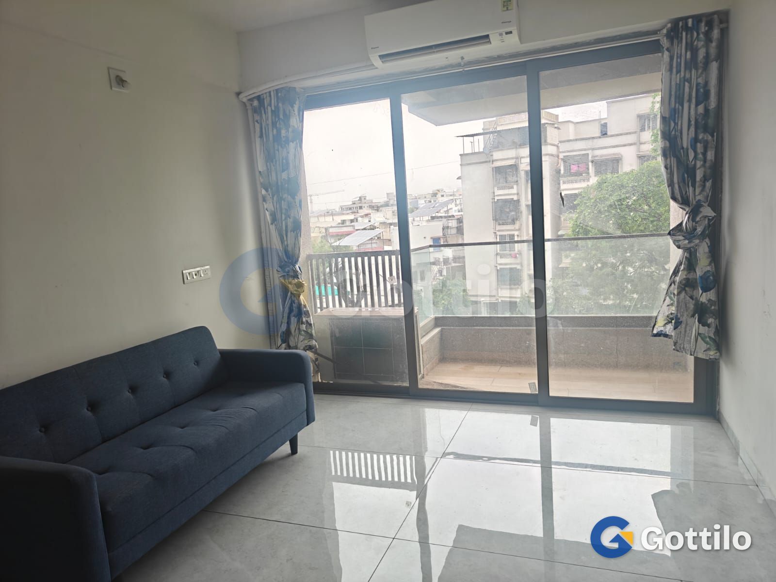 Semi 2 BHK Apartment for sale in Naranpura — photo 1