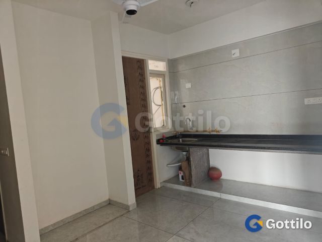 Semi 2 BHK Apartment for sale in Naranpura — photo 2