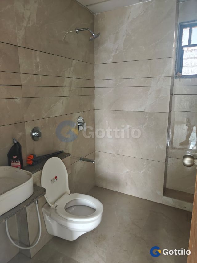 Semi 2 BHK Apartment for sale in Naranpura — photo 3