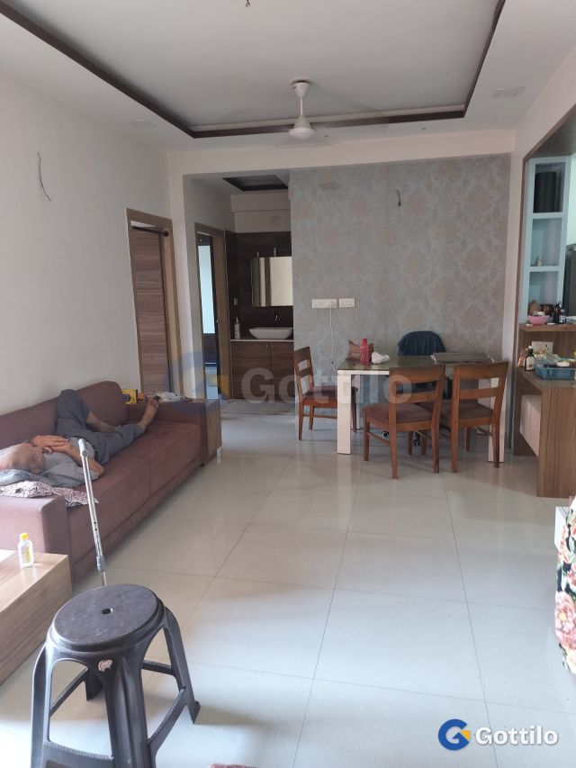 Fully furnished 2 BHK Apartment for sale in Science City
