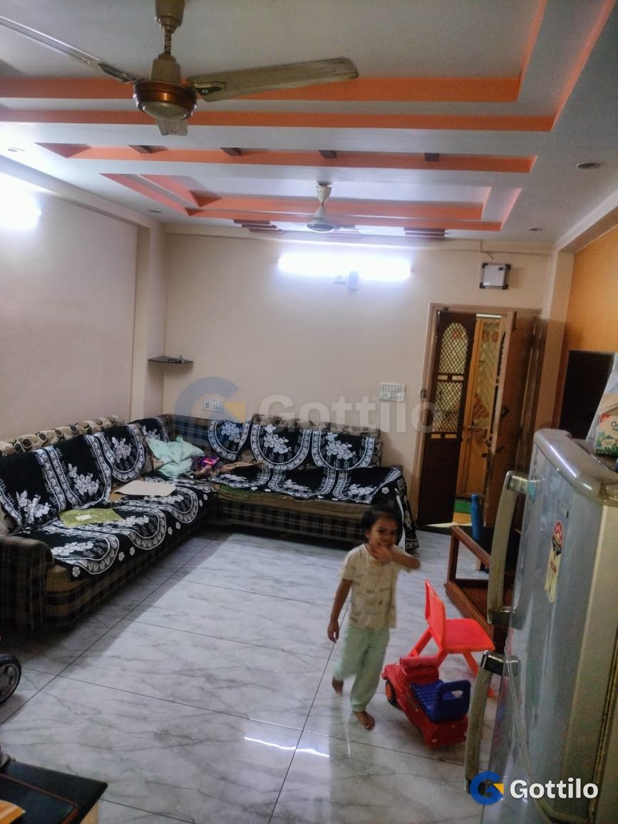 Semi-Furnished 2 BHK Apartment for rent in Naranpura — photo 1