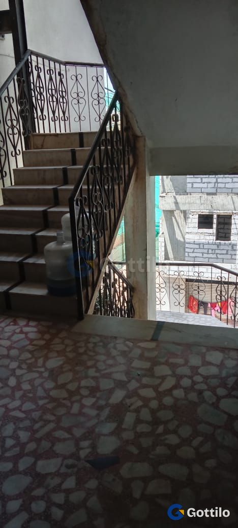 Semi-furnished 3 BHK Apartment for rent in Gurukul — photo 1