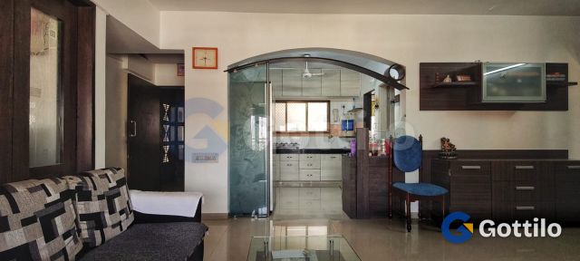Semi-furnished 3 BHK Apartment for sale in Naranpura — photo 5
