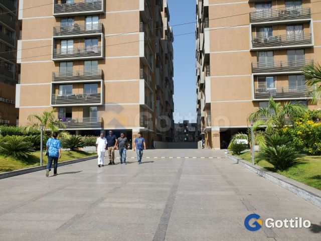Semi-furnished 2 BHK Apartment for sale in Gurukul — photo 5