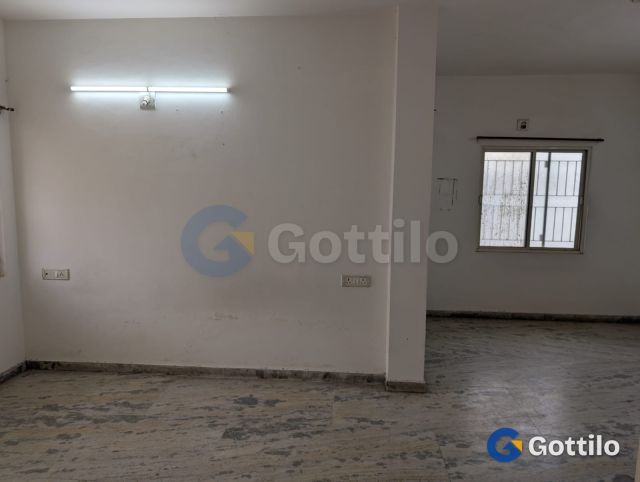 Unfurnished 2 BHK Apartment for rent in Naranpura — photo 4
