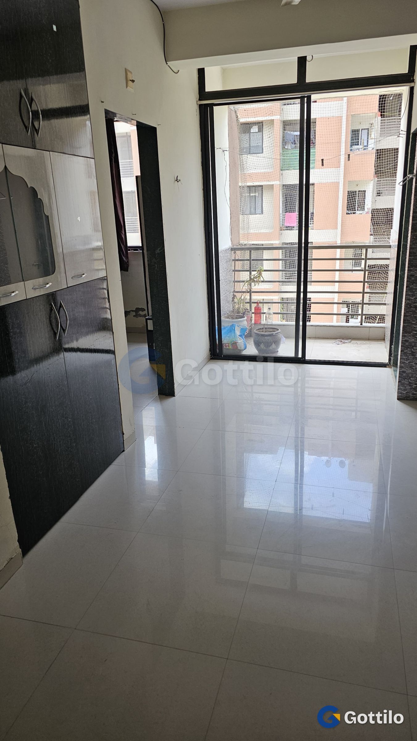 Fully furnished 2 BHK Apartment for sale in Chandlodia — photo 1