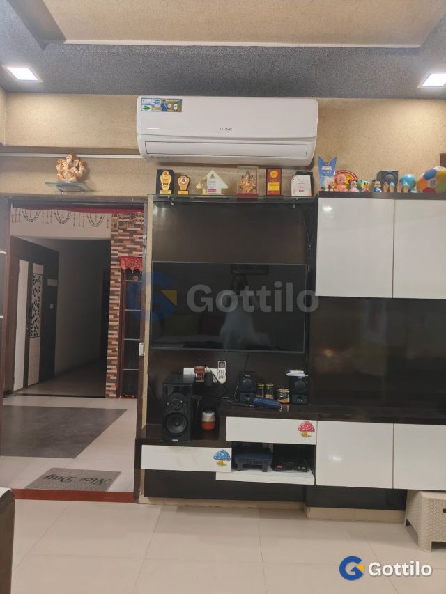 Fully furnished 1 BHK Apartment for sale in Gota — photo 3