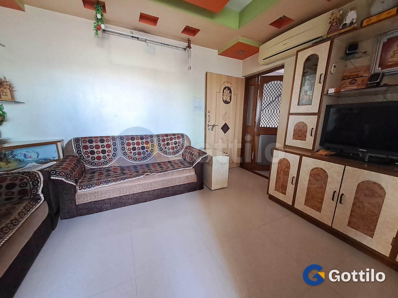 Semi-furnished 2 BHK Apartment for rent in Chanakyapuri — photo 1