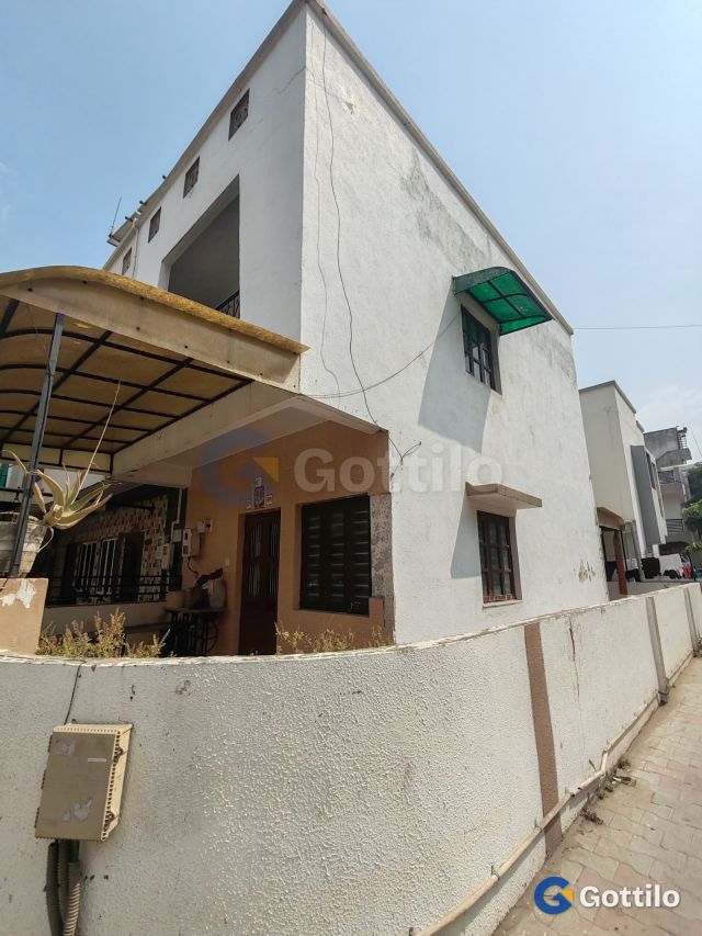 Fully furnished 3 BHK Bungalow for sale in Ghatlodia — photo 3