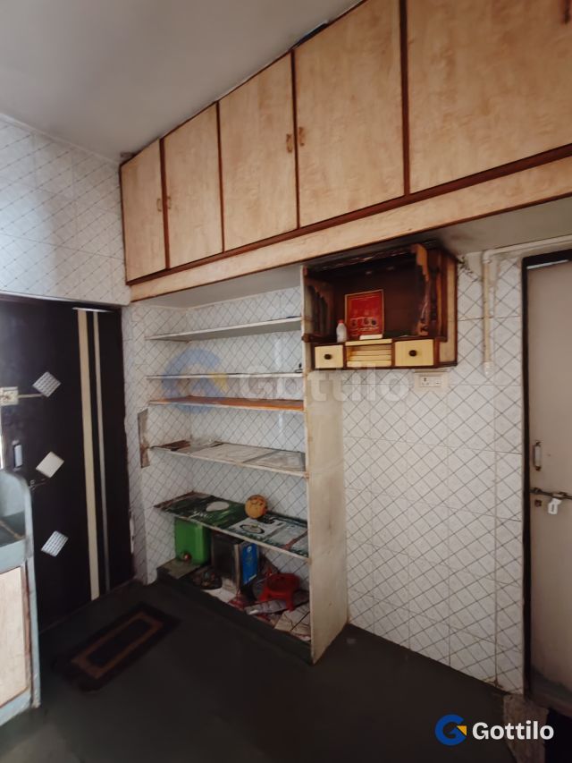 Semi-furnished 3 BHK Tenement for sale in Ghatlodia — photo 2