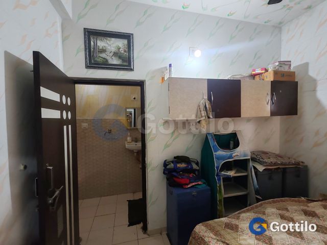 Semi-furnished 3 BHK Tenement for sale in Ghatlodia — photo 3