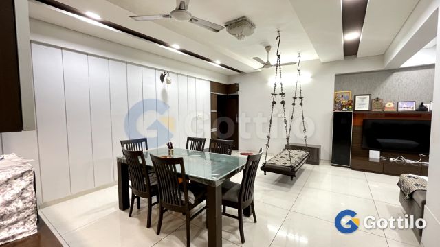Fully furnished 3 BHK Apartment for sale in Vastrapur — photo 3