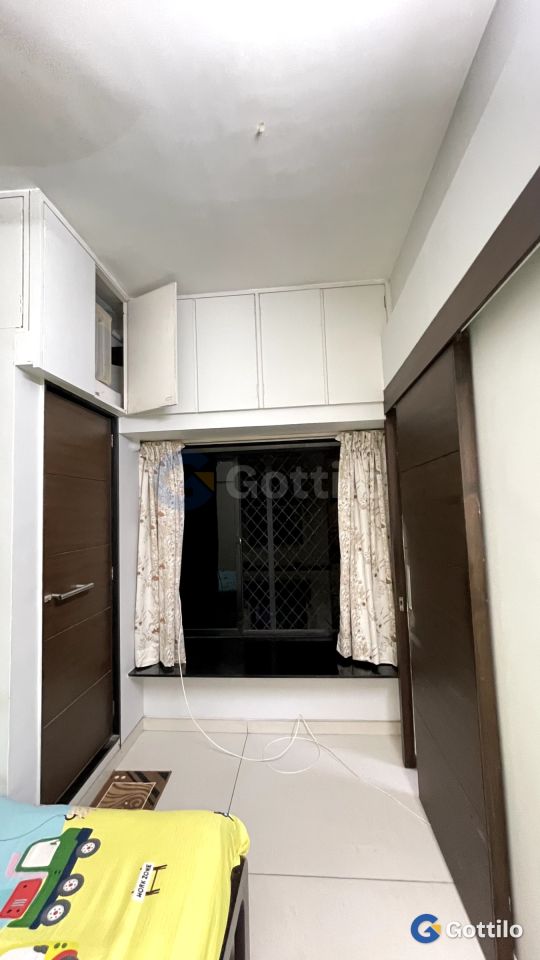 Fully furnished 3 BHK Apartment for sale in Vastrapur — photo 5