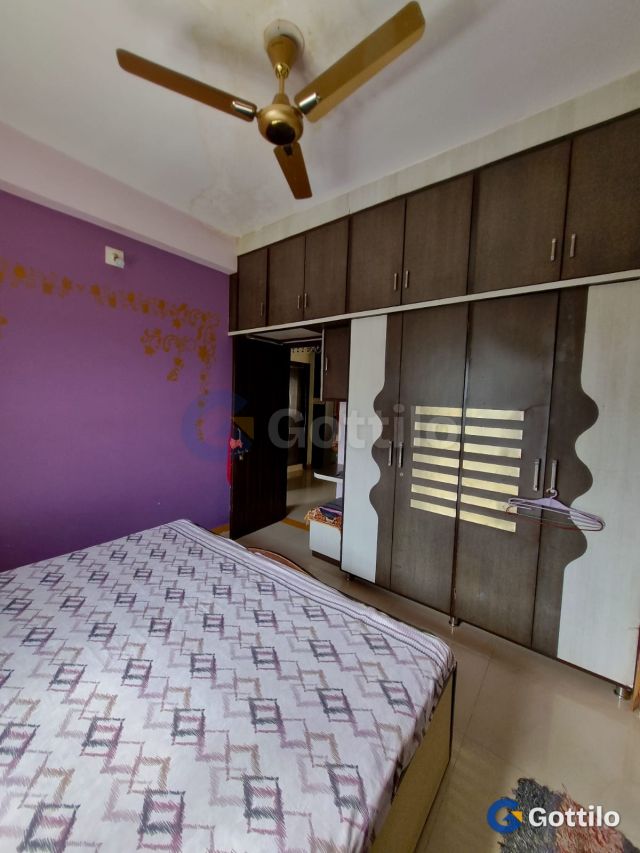 Fully furnished 2 BHK Apartment for sale in Science City — photo 2