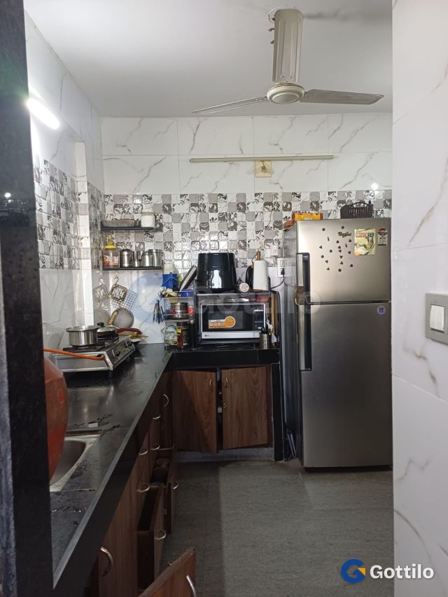 Fully furnished 3 BHK Apartment for sale in Thaltej — photo 5