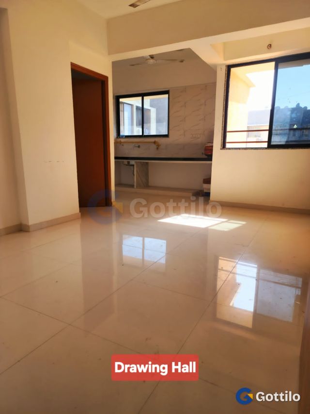 Unfurnished 2 BHK Apartment for sale in Ghatlodia — photo 5