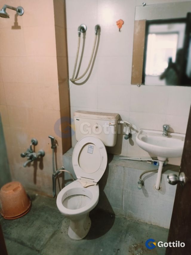 Sargasan 2bhk fully funished — photo 2