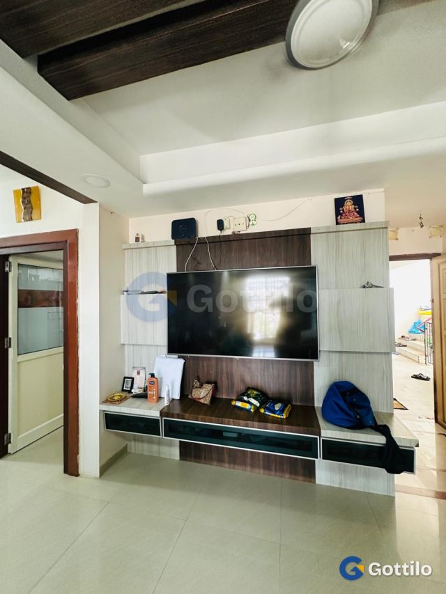 Fully furnished 3 BHK Apartment for rent in Bhuyangdev — photo 4