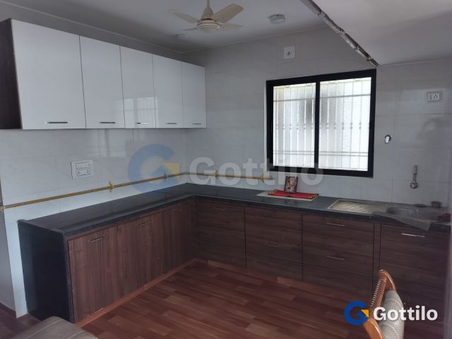 Semi-furnished 4 BHK Duplex Apartment for rent in Ellisbridge — photo 3