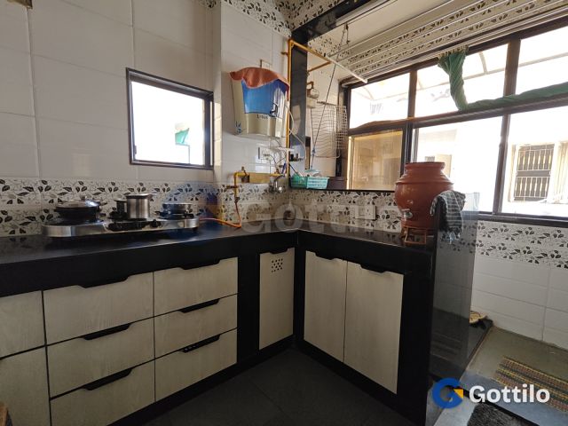 Fully furnished 2 BHK Apartment for sale in Ghatlodia — photo 4