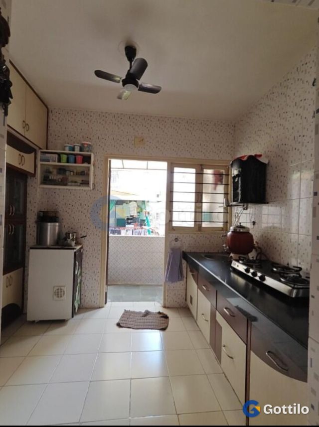 Fully furnished 2 BHK Apartment for sale in Chanakyapuri — photo 5